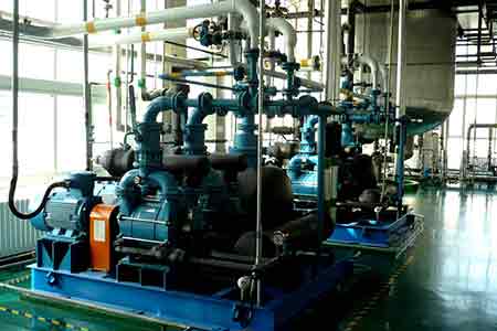 918博天堂液环泵机组在东北制药使用现场